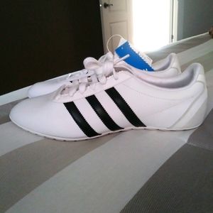 Adidas rekapi sneakers